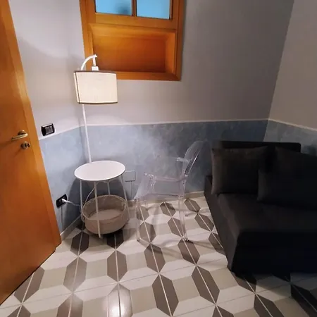 Bell'e Buono Vicino Aeroporto Di Capodichino Tatil Evi Napoli