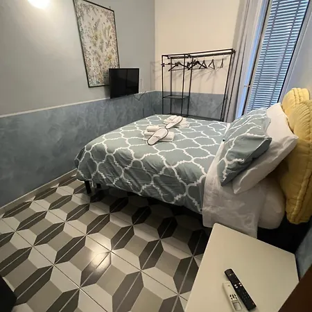 Bell'e Buono Vicino Aeroporto Di Capodichino * Nápoles